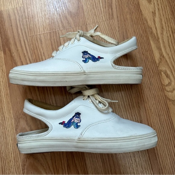 Disney Eeyore Winnie The Pooh White Womens Size 7 Leather Mules Sneakers Shoes - Picture 6 of 6